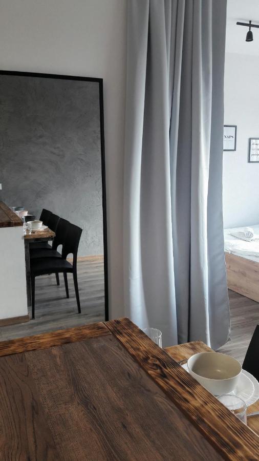 Silver Apartment In Wilanow Варшава Экстерьер фото
